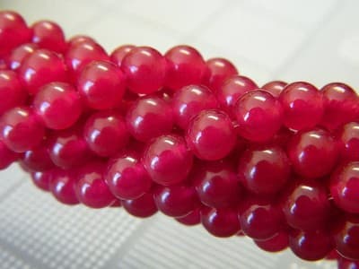 6MM Round Malaysia Quartz "Jade" Violet Plum-Medium Violet Red/Purple - Image 1