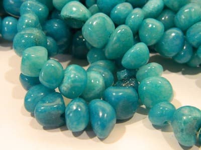 7-10MM Hawaiian Blue Candy Jade Gemstone Pebble Beads - Pebble Nugget Rich - Thumbnail 2
