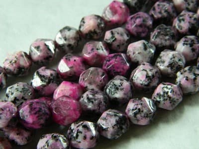 9-10mm Faceted Round Sesame Jasper / Kiwi Jasper Beads - Round Cut - Image 1