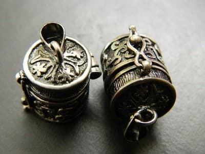 Anti-Silver Gray Brass Round Decorative Prayer Box Amulet Pendant - Round - Thumbnail 9