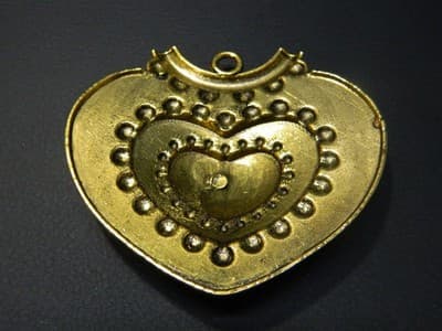 Golden Tibetan Style Extruding Heart Big Pendant - Gold Heart Shaped Retro - Thumbnail 4