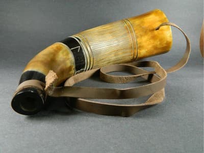 XL Viking Gjallarhorn Horn Polished & Hand Etched - Sounding Bull Horn Replica - Thumbnail 2