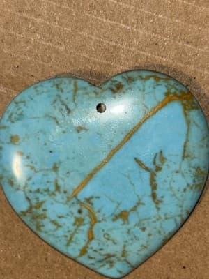 (4) 46mm X45mm Turquoise With Gold Hue Heart Shaped Pendant Lot # 450 - Thumbnail 2