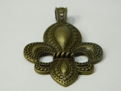 73MM Fleur De Lis Statement Pendant - New Orleans Style French Per Order - Thumbnail 7