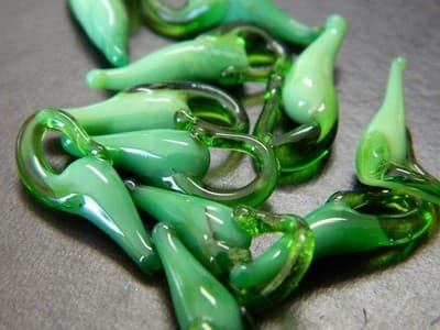 21MM Dark Green & Green Handmade Chili Pepper Lampwork Glass Pendant Beads - 5 - Image 1