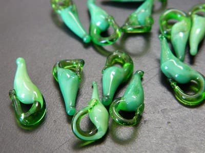 21MM Dark Green & Green Handmade Chili Pepper Lampwork Glass Pendant Beads - 5 - Thumbnail 4