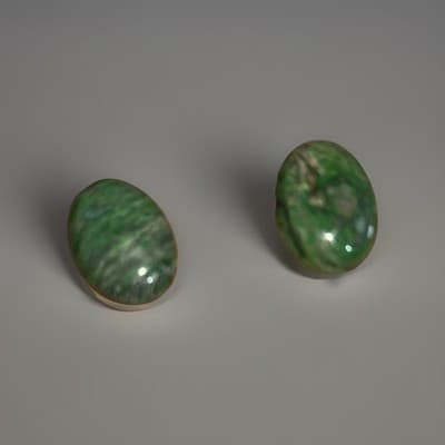 10mmx14mm Natural Nephrite Jade Caboch - Image 1
