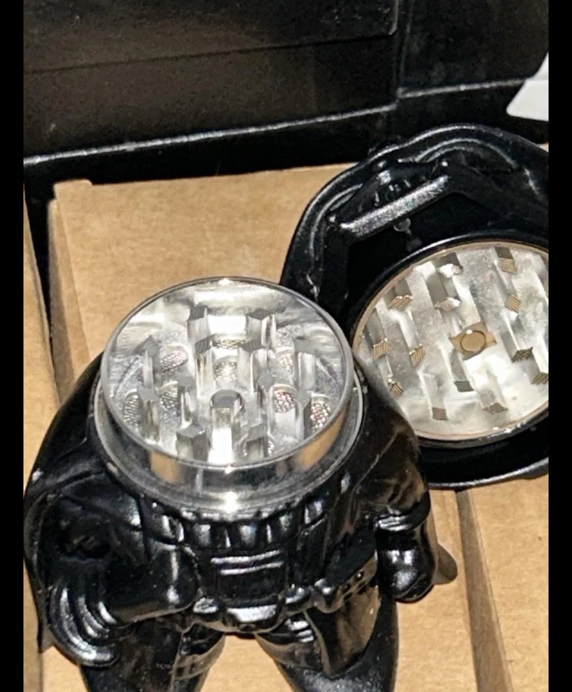 Darth Vader Herb Grinders 3 peice design/ Star wars - Thumbnail 2