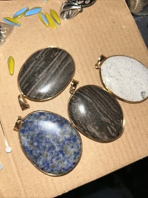 40mm Stone Pendant - Thumbnail 2