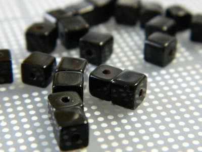 4MM Opaque Black Square Glass Beads - Transparent Cube Glass Beads - Square - Thumbnail 5