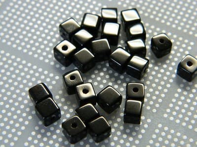 4MM Opaque Black Square Glass Beads - Transparent Cube Glass Beads - Square - Thumbnail 3