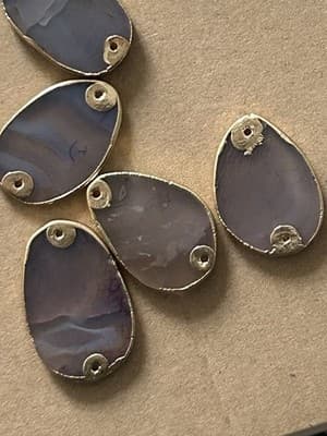 Lot Of 10 Assorted 32m Golden Bezel Plated Natural Crackle Agate Pendants - Thumbnail 2