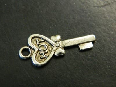 29MM Silver Fall Fashion Skeleton Key Charm Pendants - Silver Toned Cute "Hot" - Thumbnail 5