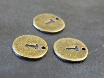 13MM Bronze Initial Letter "T" Alphabet Charm Pendants - Brass Alphabetical - Thumbnail 4