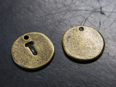 13MM Bronze Initial Letter "T" Alphabet Charm Pendants - Brass Alphabetical - Thumbnail 3