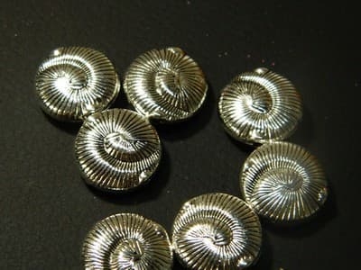 18.5MM BIG HOLE Flat Round Antiqued Silver Pewter Beads - Large Ocean Shell - Thumbnail 4