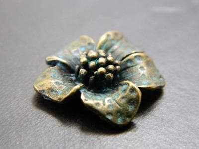 Flower Metal Cabochon: Vintage Bronze with Green Patina (20mm Round) 5 per order - Thumbnail 6