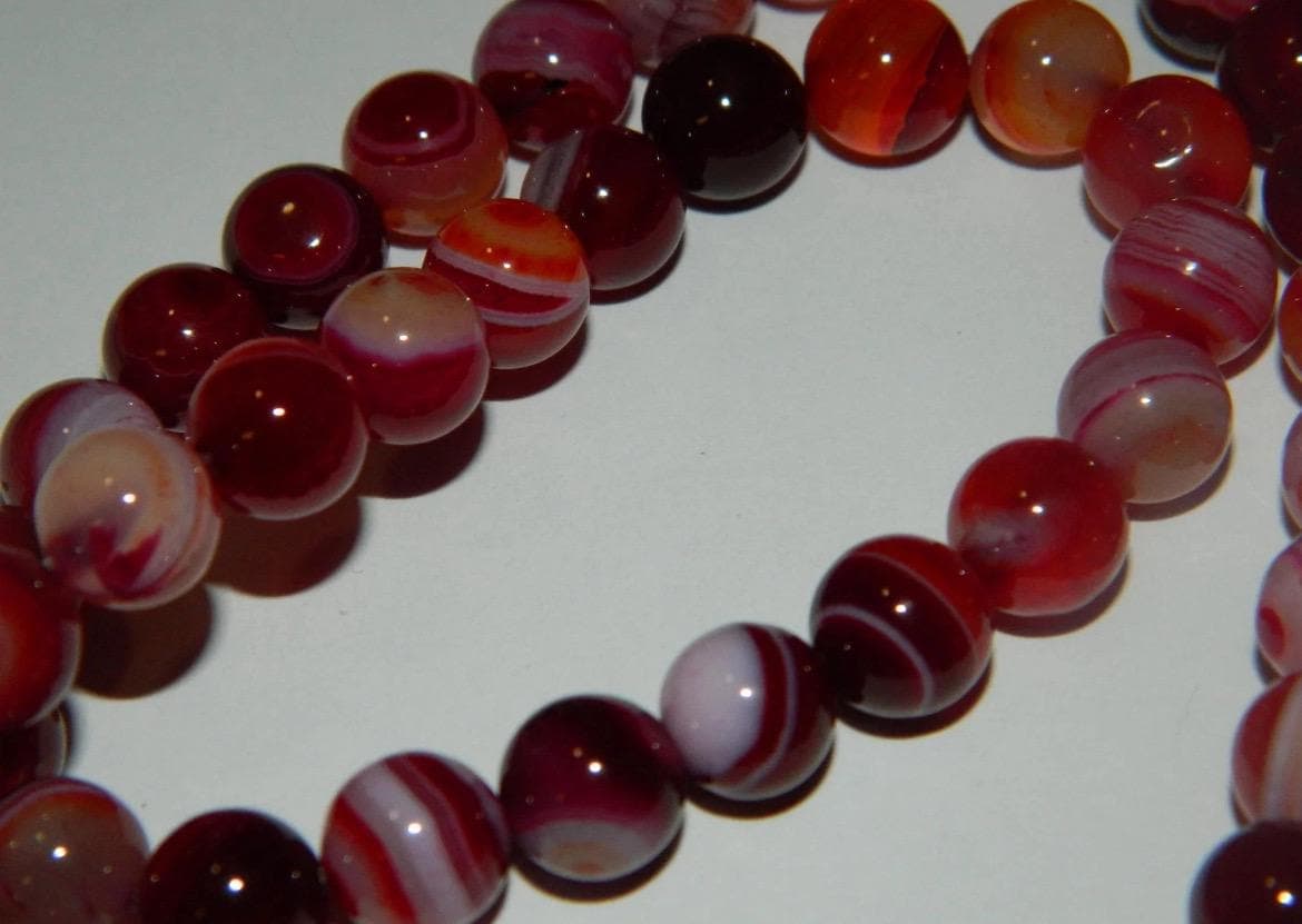 8mm Red Banded Agate Beads - Natural Gemstone - Image 1