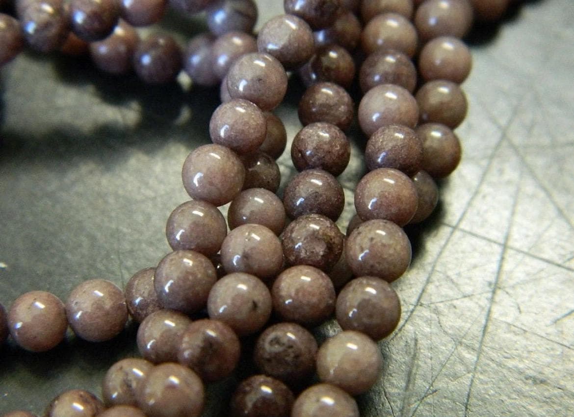 AAA Purple Aventurine Beads - 4mm Round Gemstone Strand - Thumbnail 3