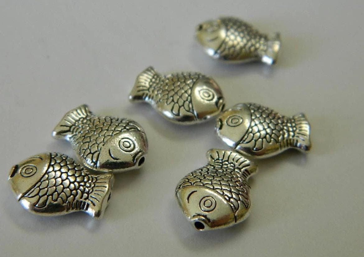 Antique Silver Tone Lucky Fish Beads, Tibetan Style Charms (10 per pack) - Thumbnail 6