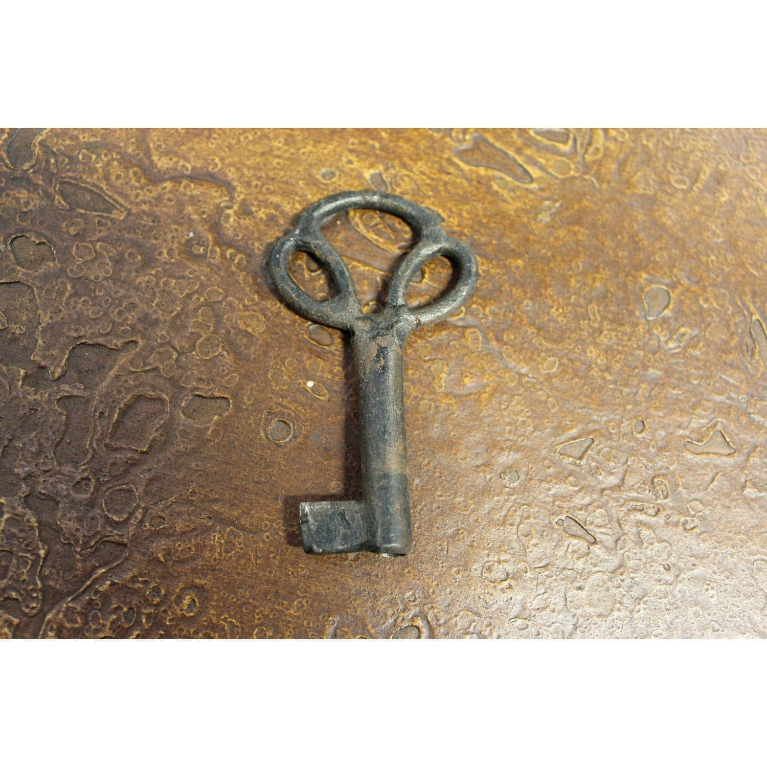 Accents of Salado Rustic Mediterranean Sideboard w/Scrolling Iron Doors - Thumbnail 7