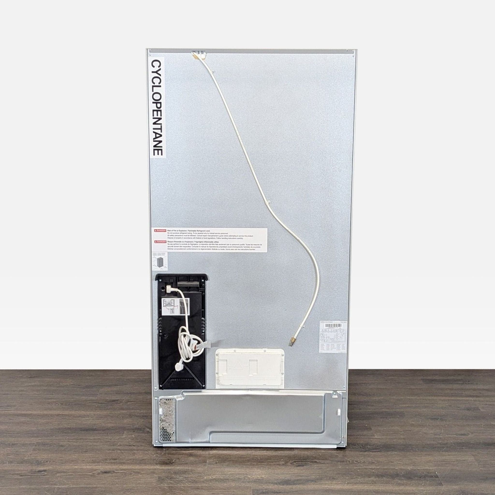 Bosch French Door Refrigerator with Bottom Freezer Drawers – Stainless Steel - Thumbnail 3