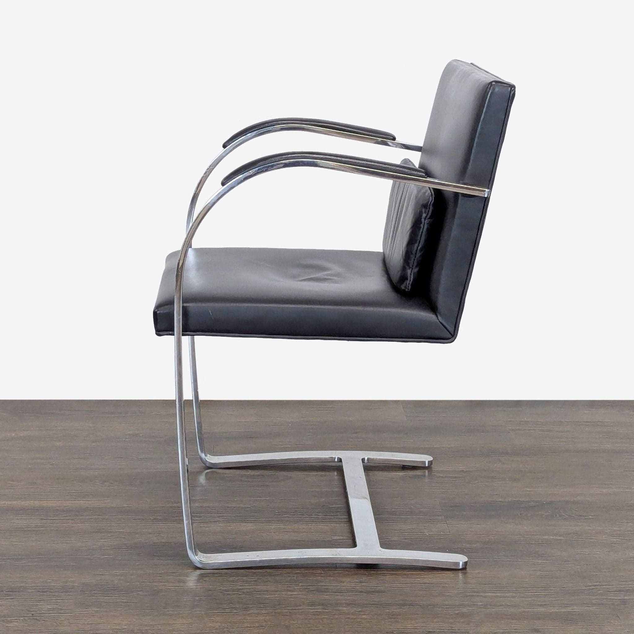 Mid-Century Modern Bauhaus Style Chrome Cantilever Armchair - Thumbnail 5