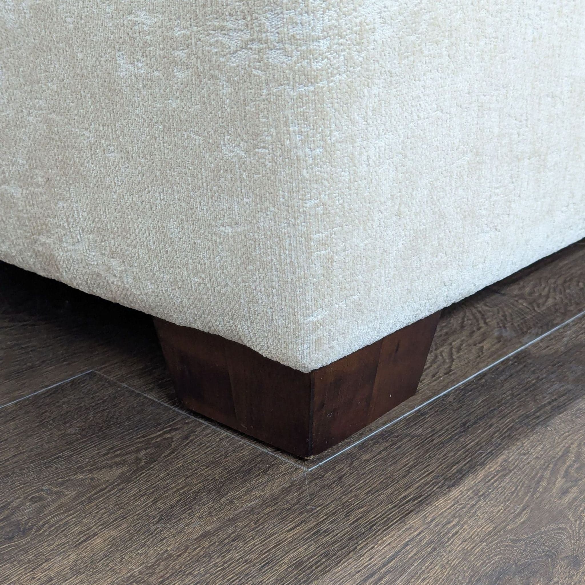 Modern Beige Sectional Sofa with Chaise and Throw Pillows - Thumbnail 9