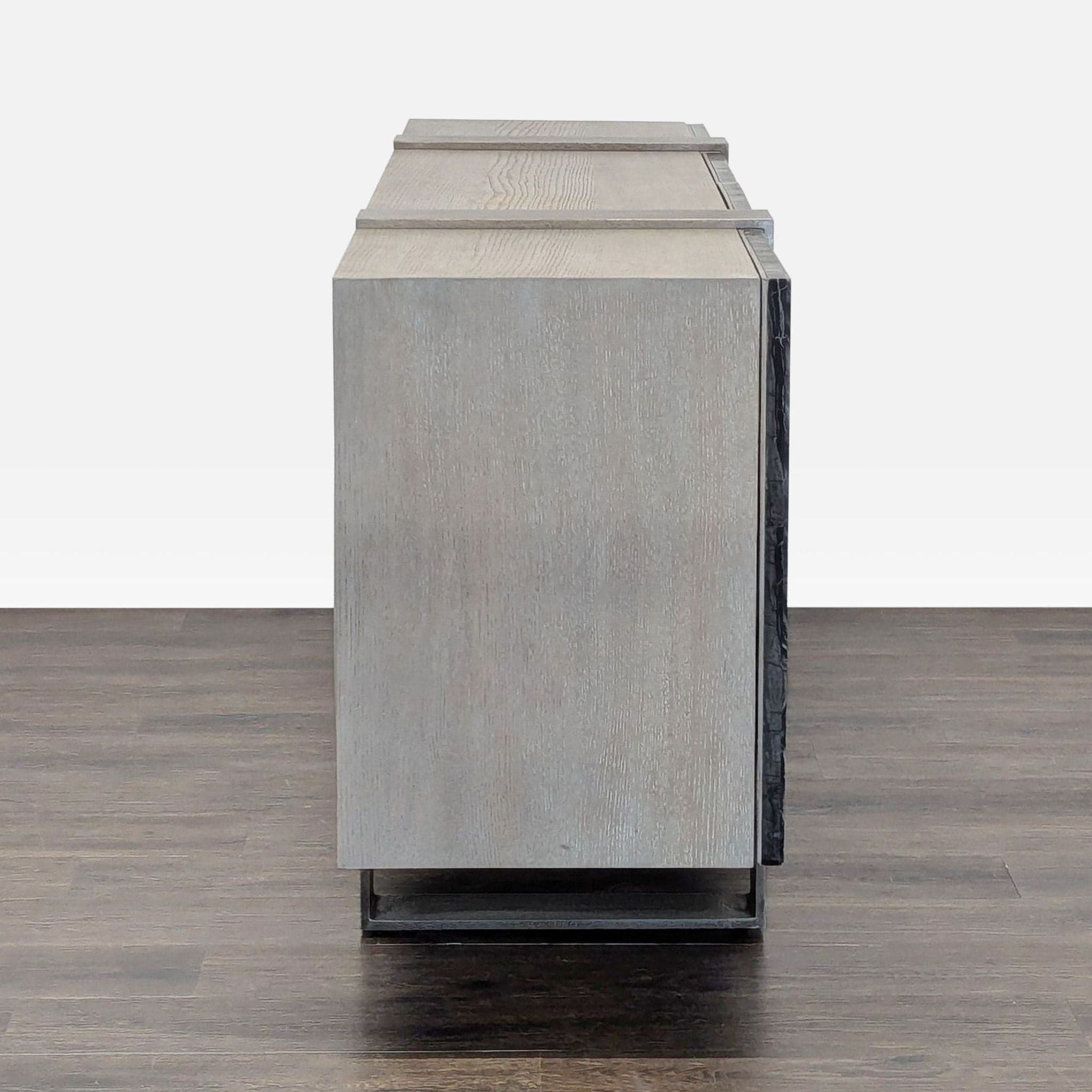 Modern Bernhardt Linea Entertainment Console - Thumbnail 4