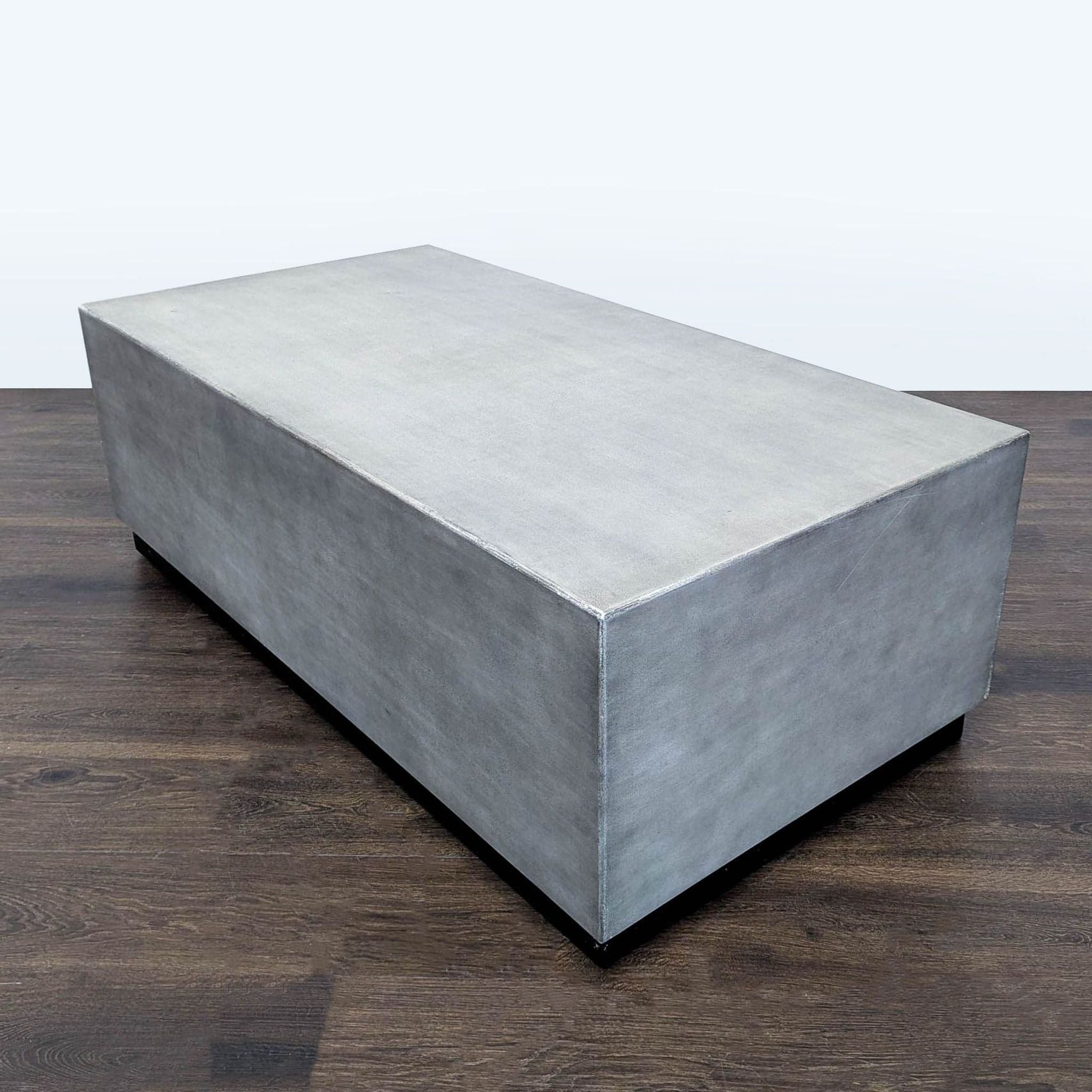 Pottery Barn Byron Rectangular Coffee Table - Thumbnail 4