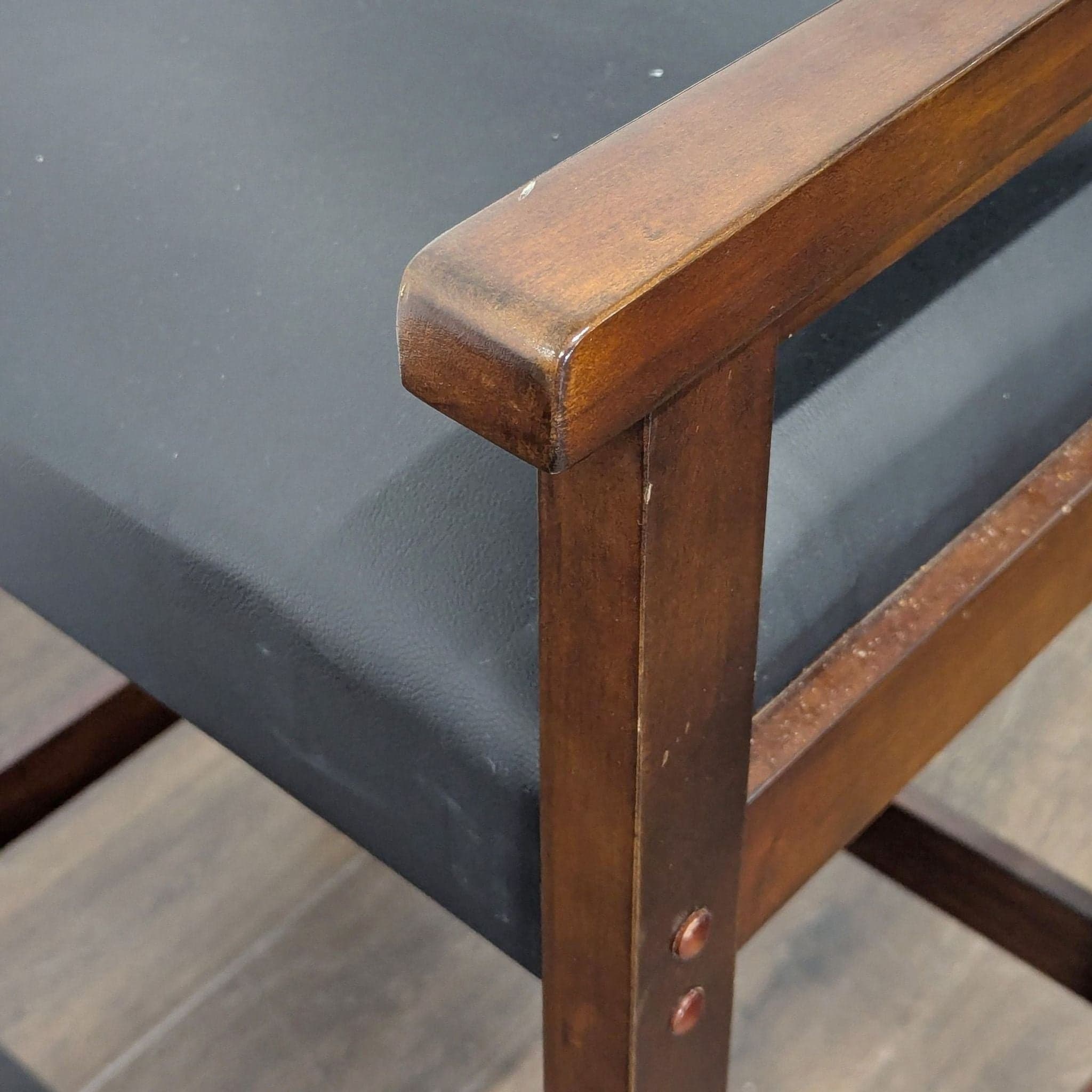 BlueWave Hathaway Cambridge Spectator Chair - Thumbnail 4