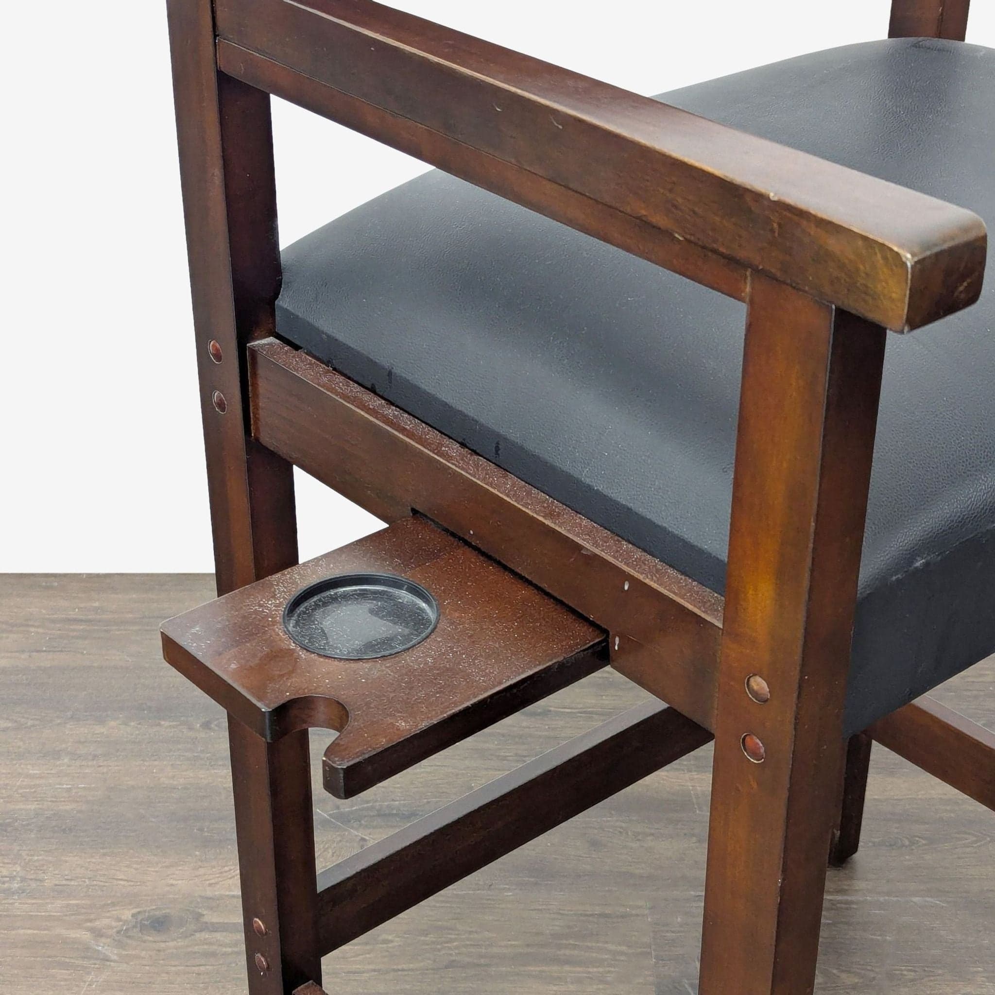 BlueWave Hathaway Cambridge Spectator Chair - Thumbnail 5