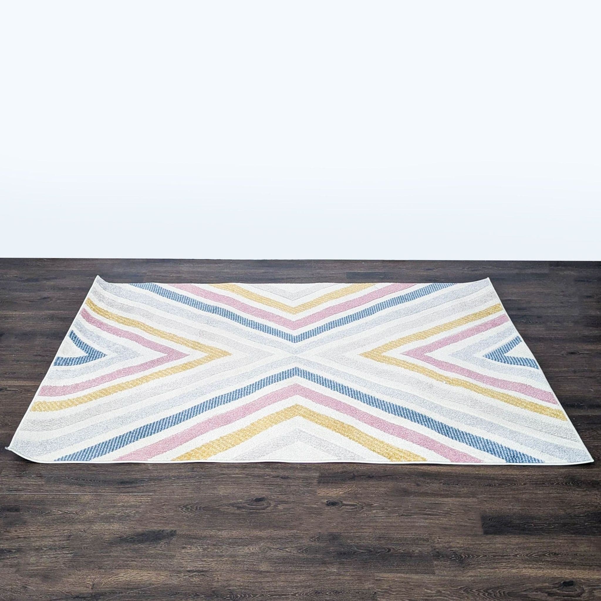 nuLOOM Modern Chevron Multicolor Area Rug - Thumbnail 3