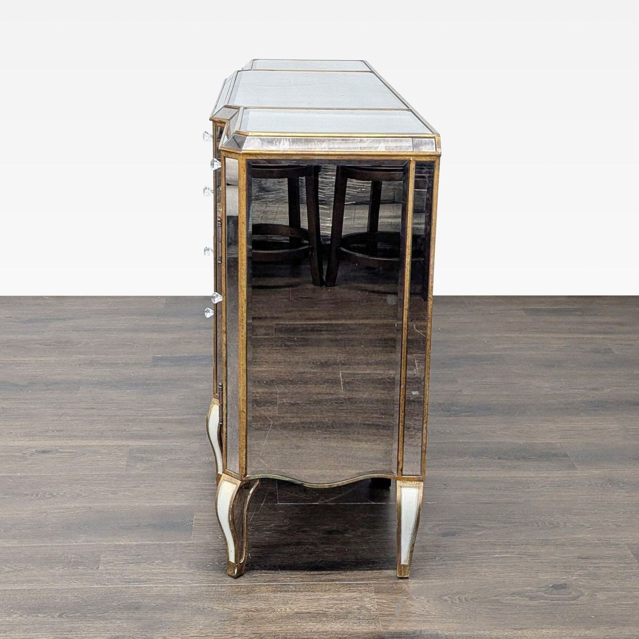 Bassett Mirror Company Collette Antique Mirrored Breakfront Server - Thumbnail 6