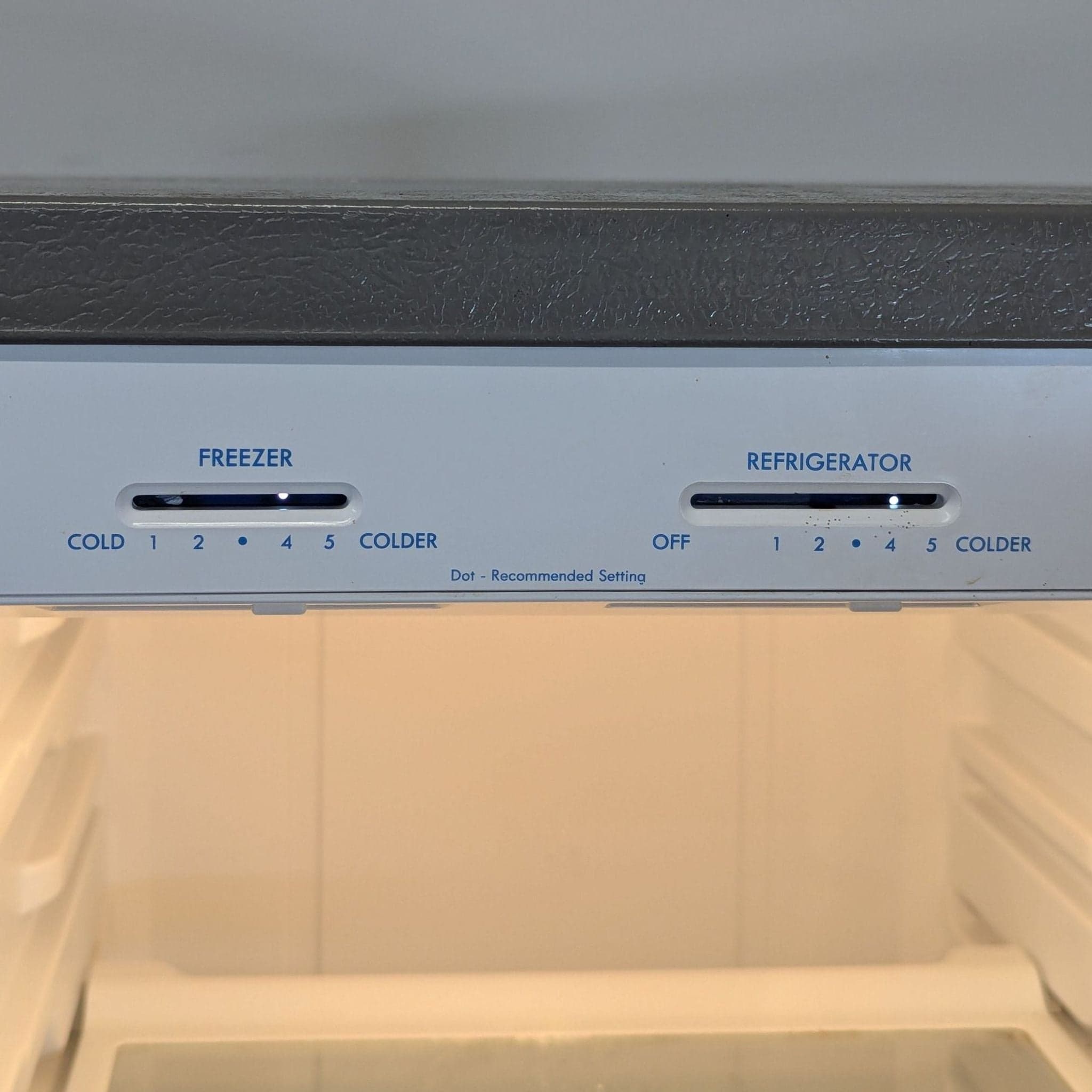 KitchenAid Side-by-Side Stainless Steel Refrigerator with Ice & Water Dispenser - Thumbnail 14