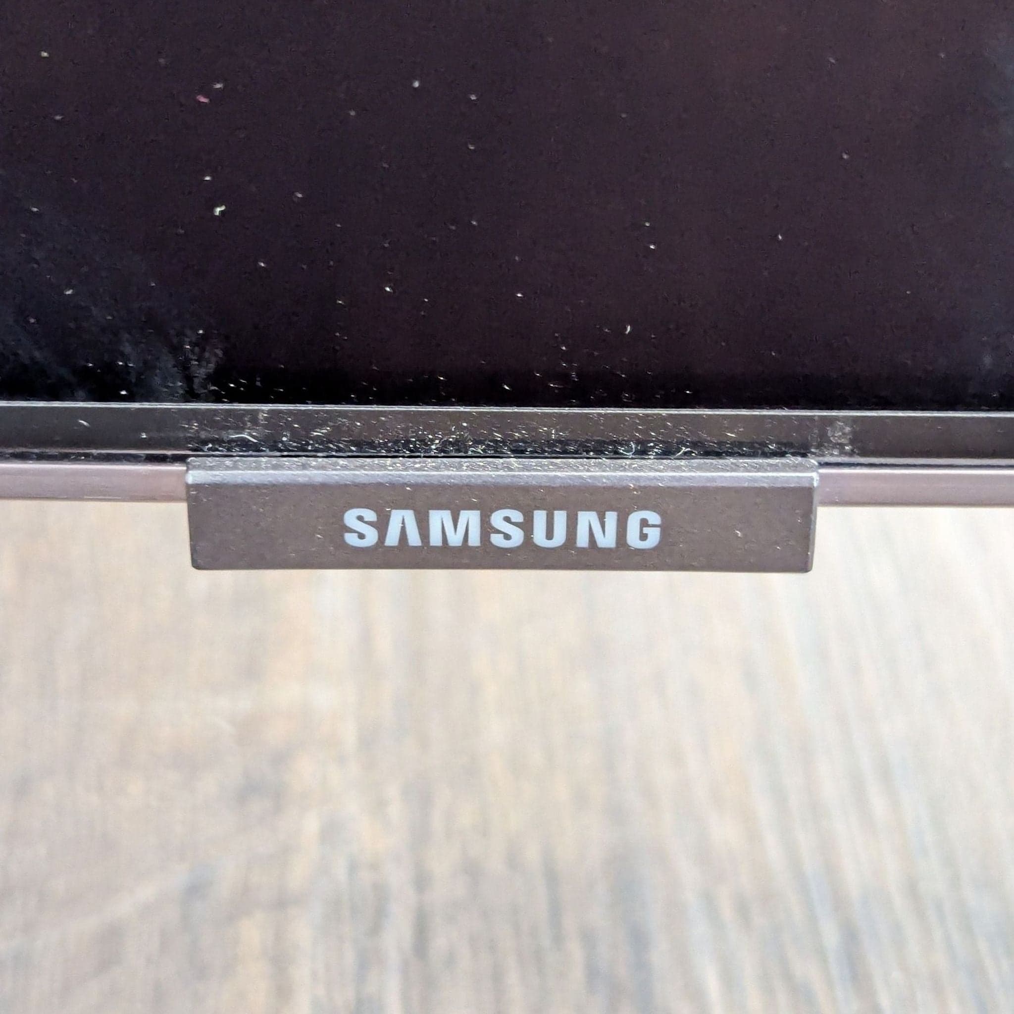 Samsung 65-Inch Flat Screen LED TV - Sleek Design, Excellent Condition - Thumbnail 3