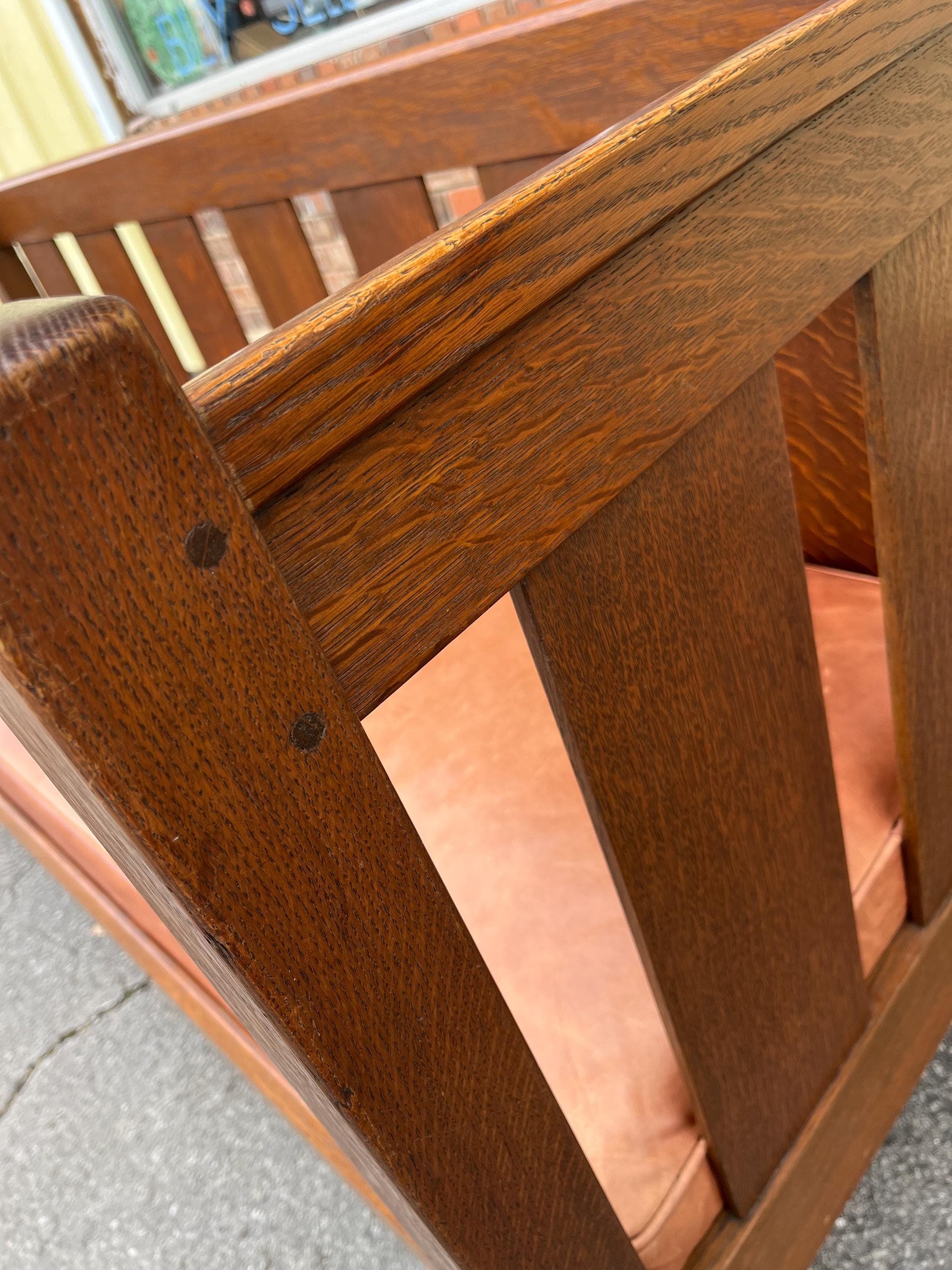 Early 20th Century L. & j.g. Stickley Model 216 Mission Oak Settle - Thumbnail 6