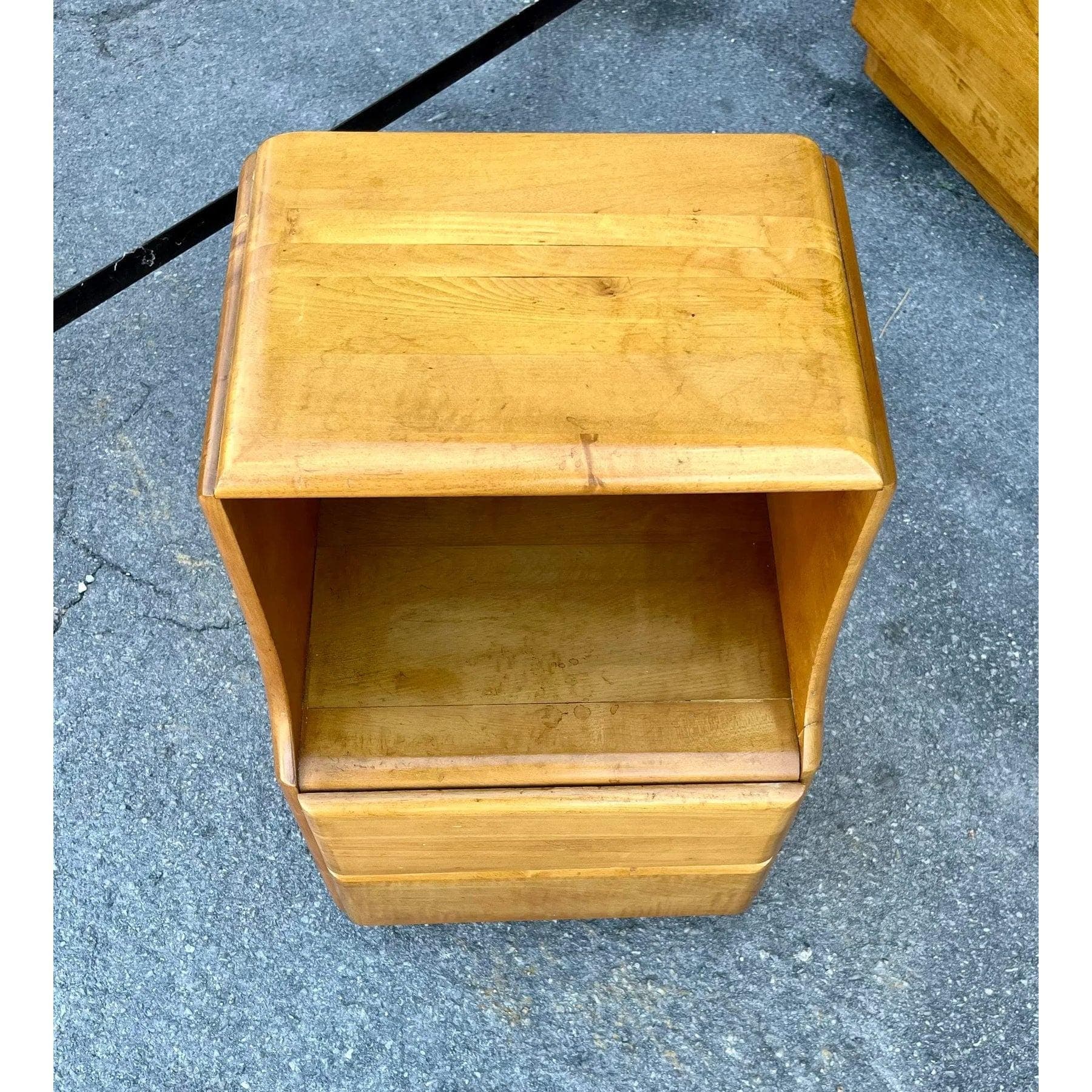Mid 20th Century Star Dust Nightstand Designed by Russel Wright - Thumbnail 3