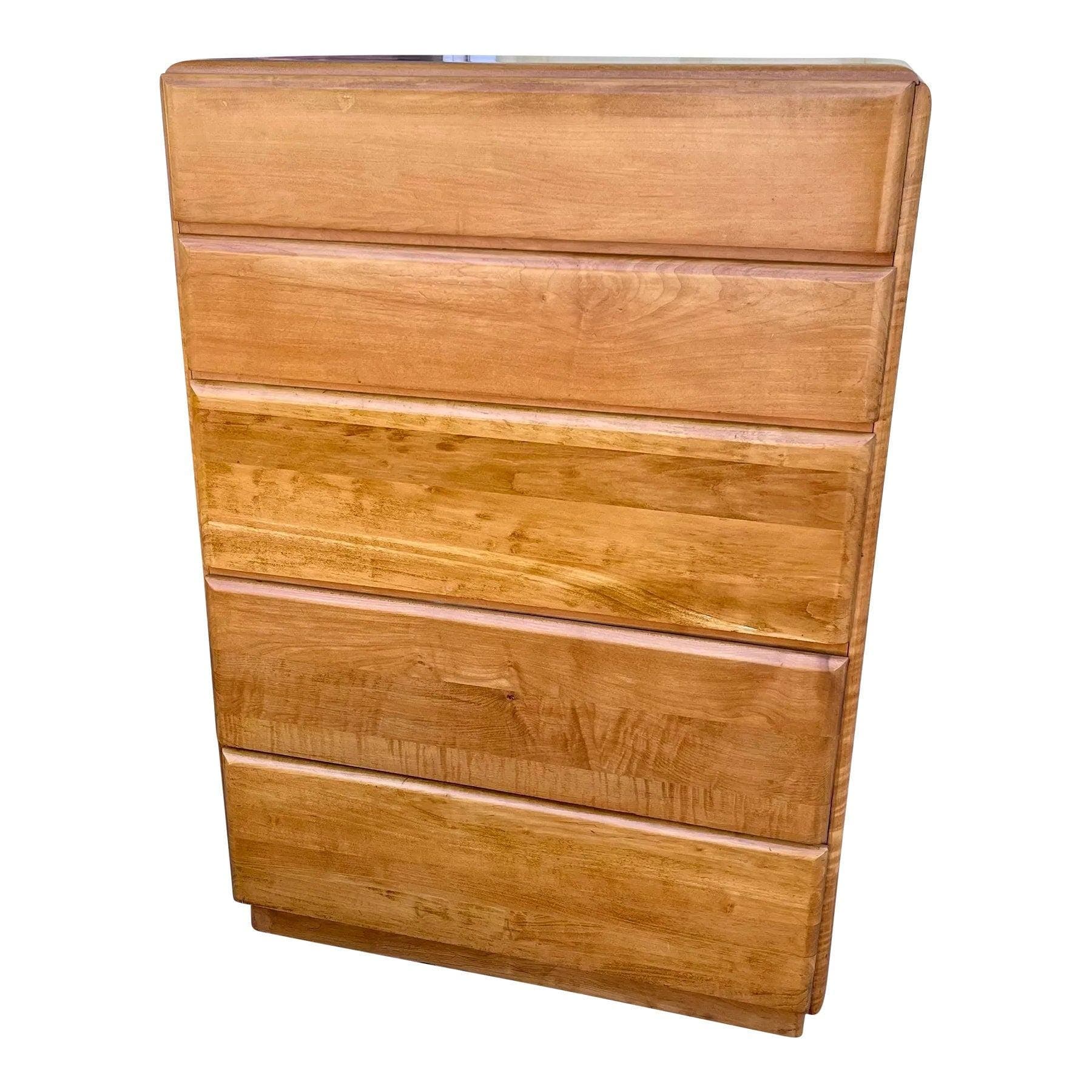 Mid 20th Century Star Dust Chest of Drawers Designed by Russel Wright. - Image 1