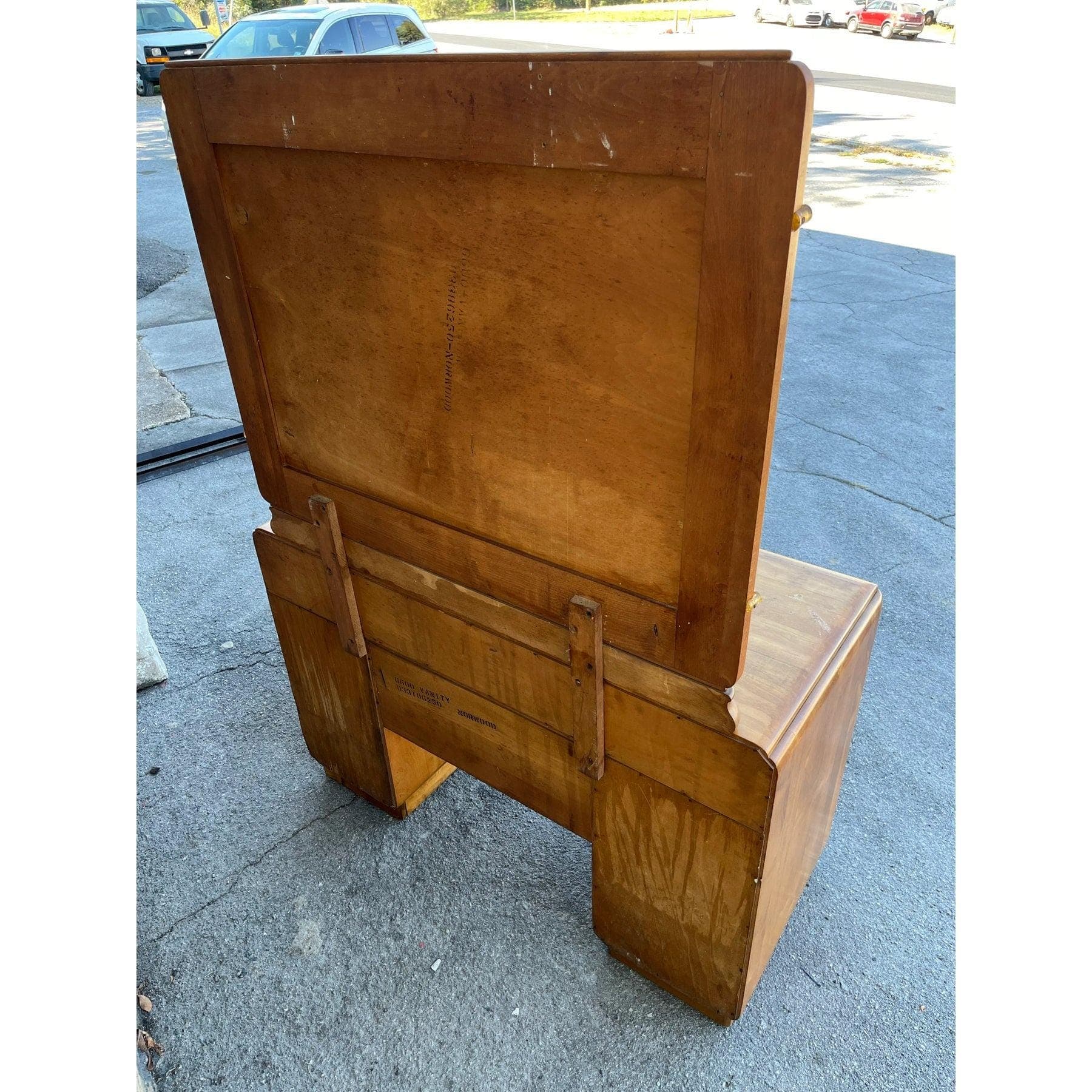 Mid Century Star Dust Vanity and Bench Designed by Russel Wright - Thumbnail 9
