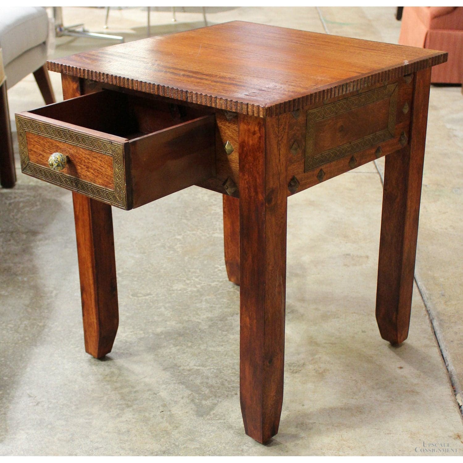 Pier 1 Imports End Table w/Brass Accents - Thumbnail 2