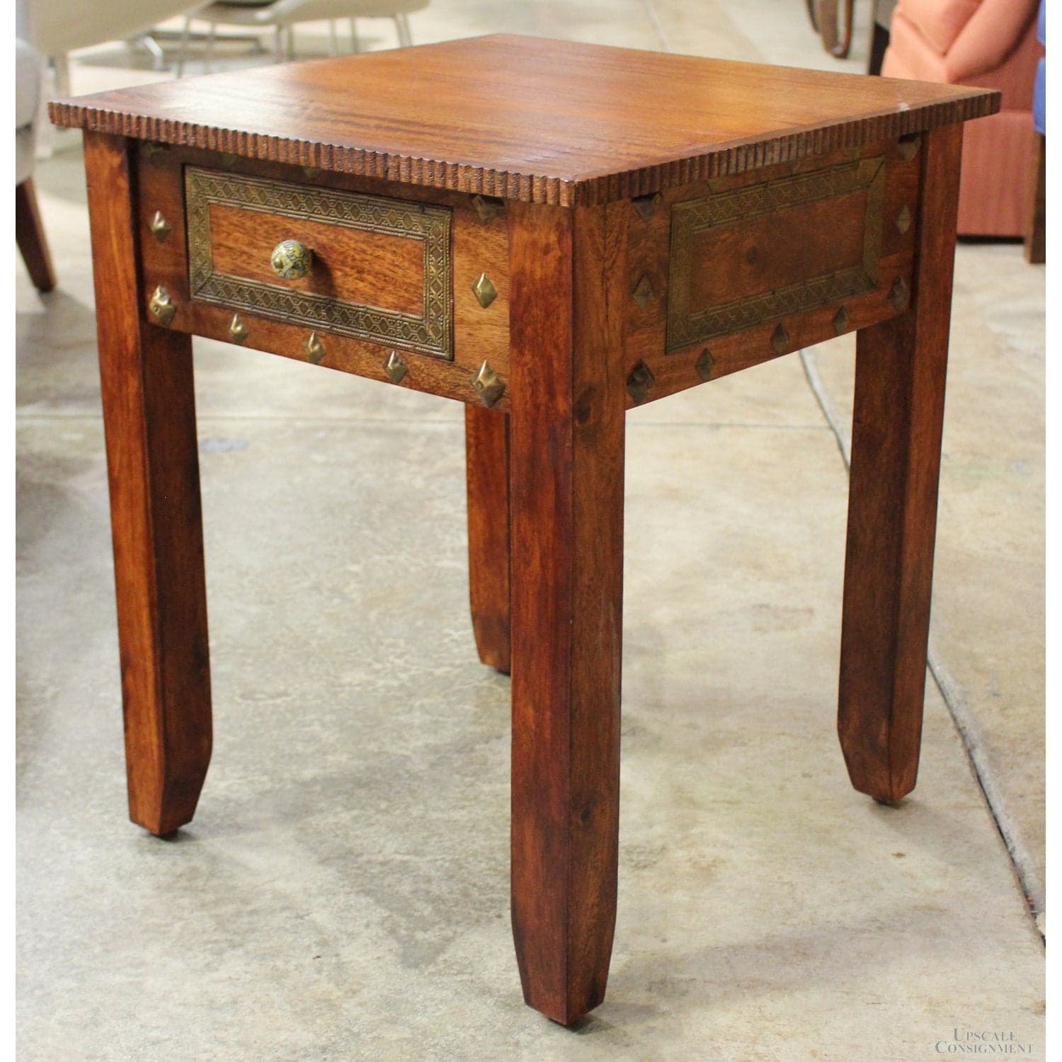 Pier 1 Imports End Table w/Brass Accents - Thumbnail 4