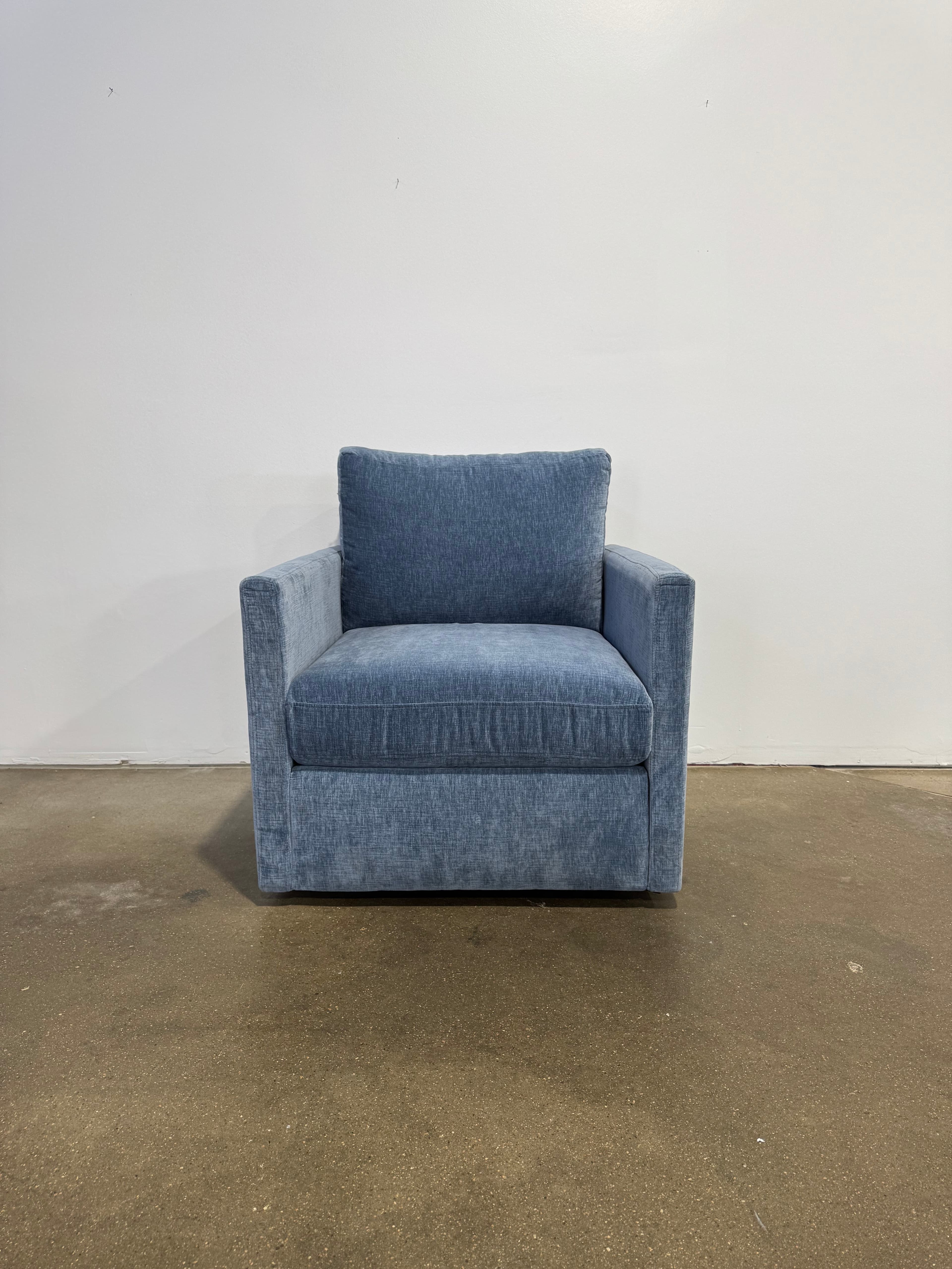 Interior Define Scarlett Swivel Chair - Image 1