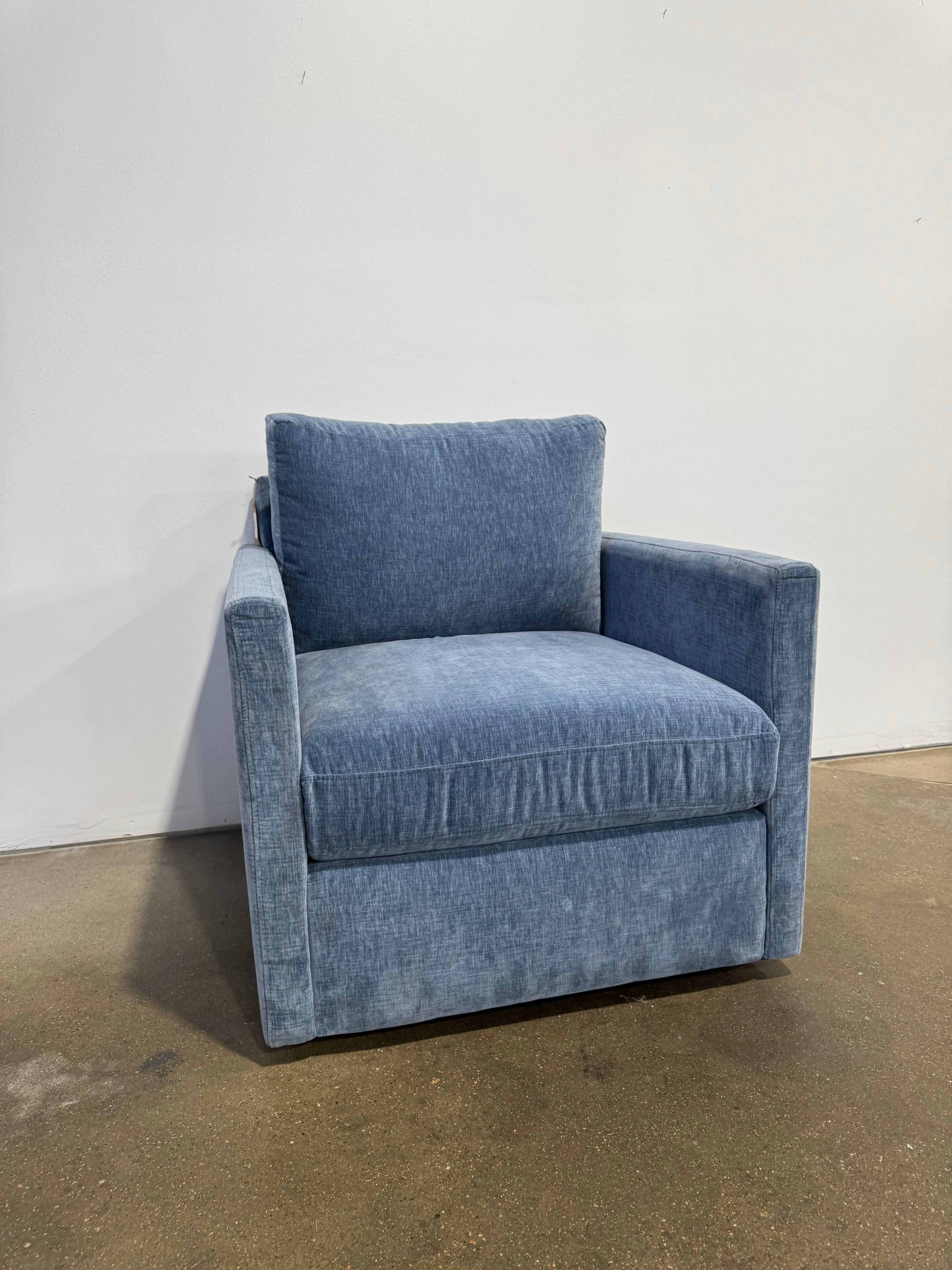 Interior Define Scarlett Swivel Chair - Thumbnail 2