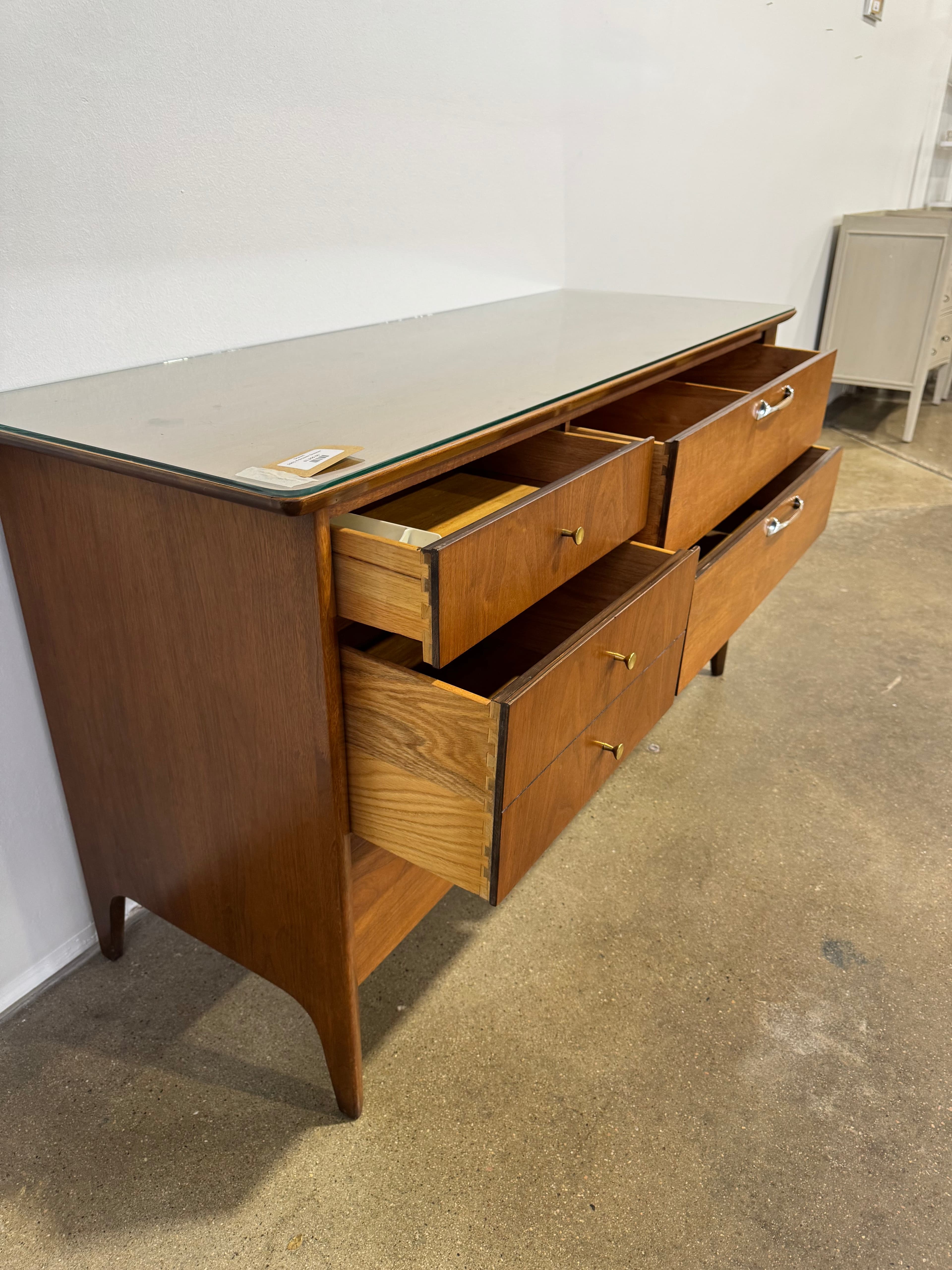 Drexel 1961 6 Drawer Dresser - Thumbnail 4