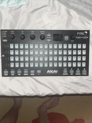 Akai AKAI Professional Fire (Controller Only) - USB MIDI Controller for FLStudio