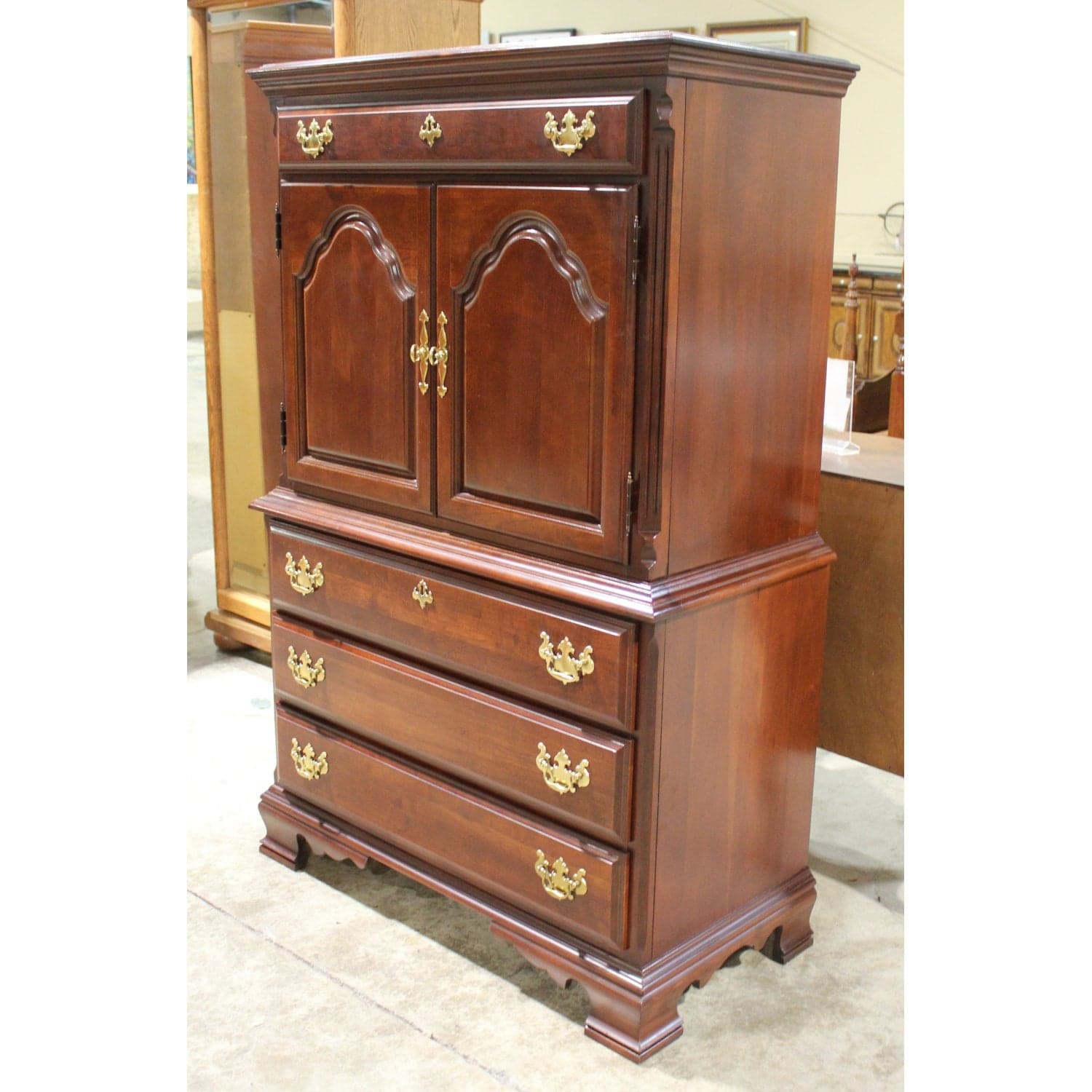 Sumpter Furniture Mahogany Gentleman's Chest - Dark Cherry - Thumbnail 2
