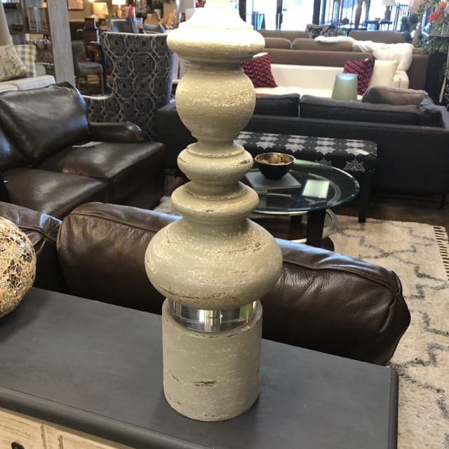 *NEW* Resin & Crystal Distressed Grey Table Lamp - Thumbnail 3