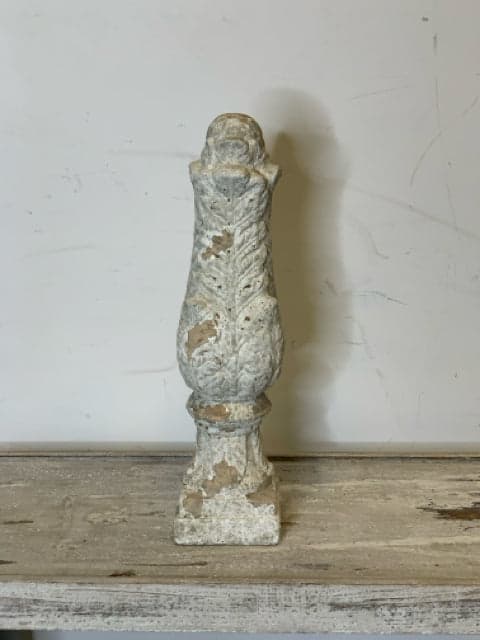 White Cement Finial - Image 1