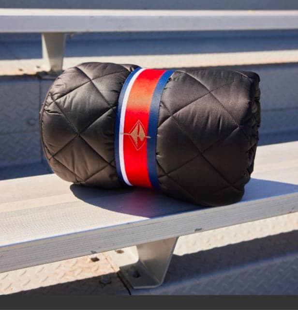 Black Waterproof Quilted Puffer Blanket - Thumbnail 2